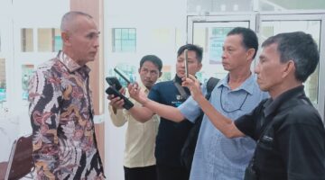 Warga Keluhkan Lambannya Pelayanan Bapenda Pekanbaru